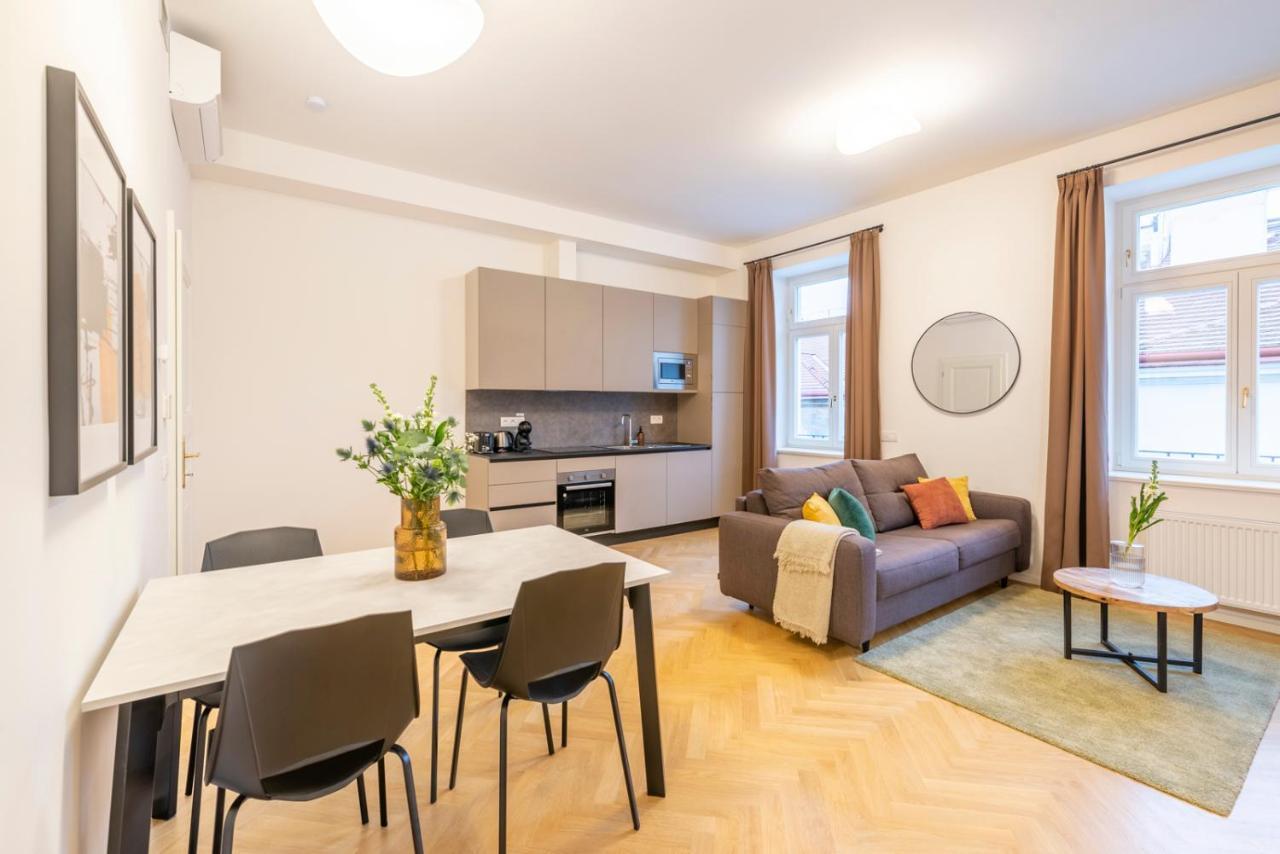 Petrin Tower Residence Прага Экстерьер фото