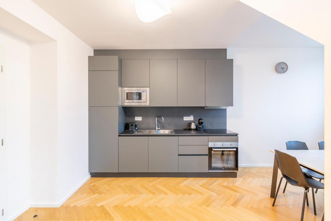 Petrin Tower Residence Прага Экстерьер фото