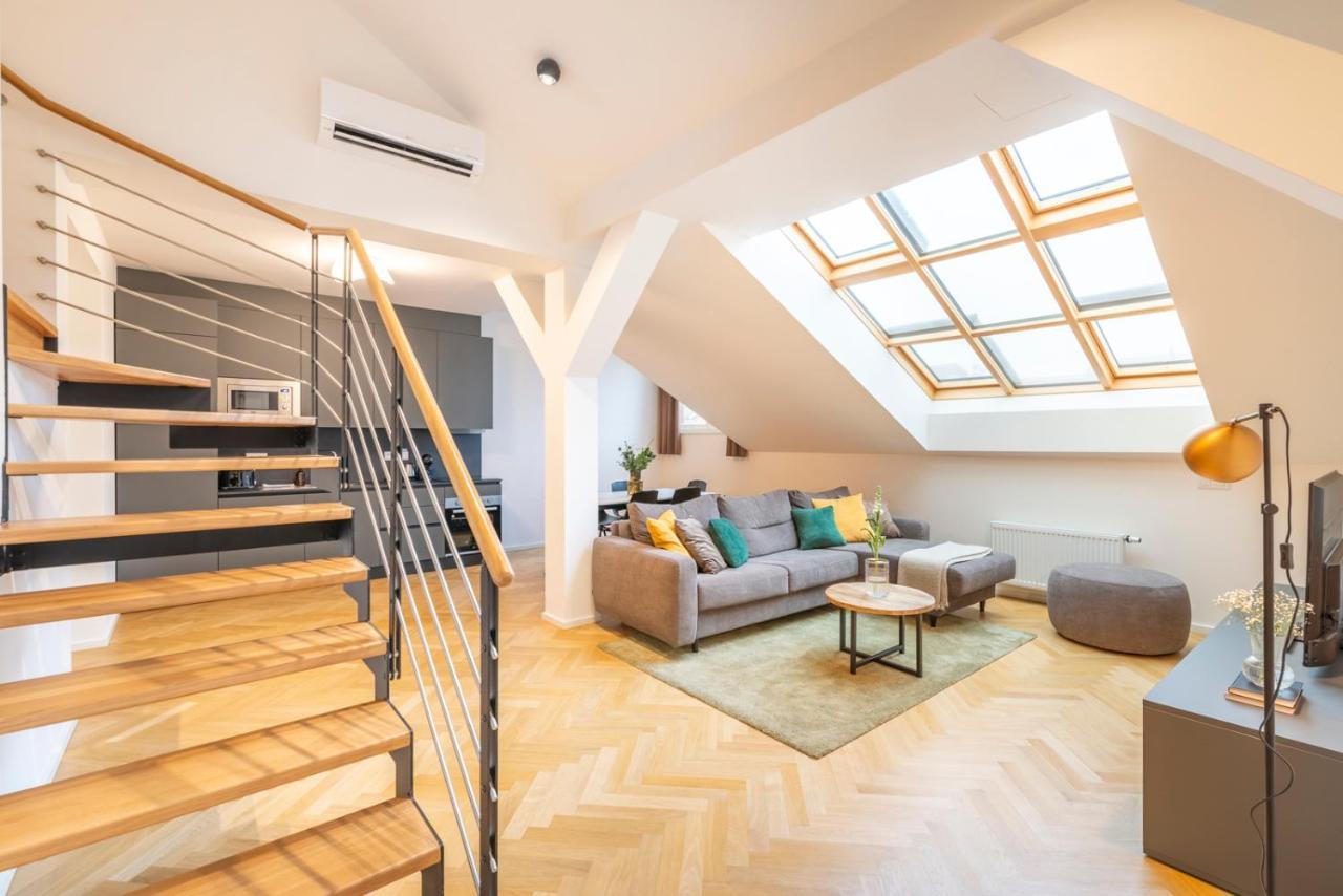 Petrin Tower Residence Прага Экстерьер фото