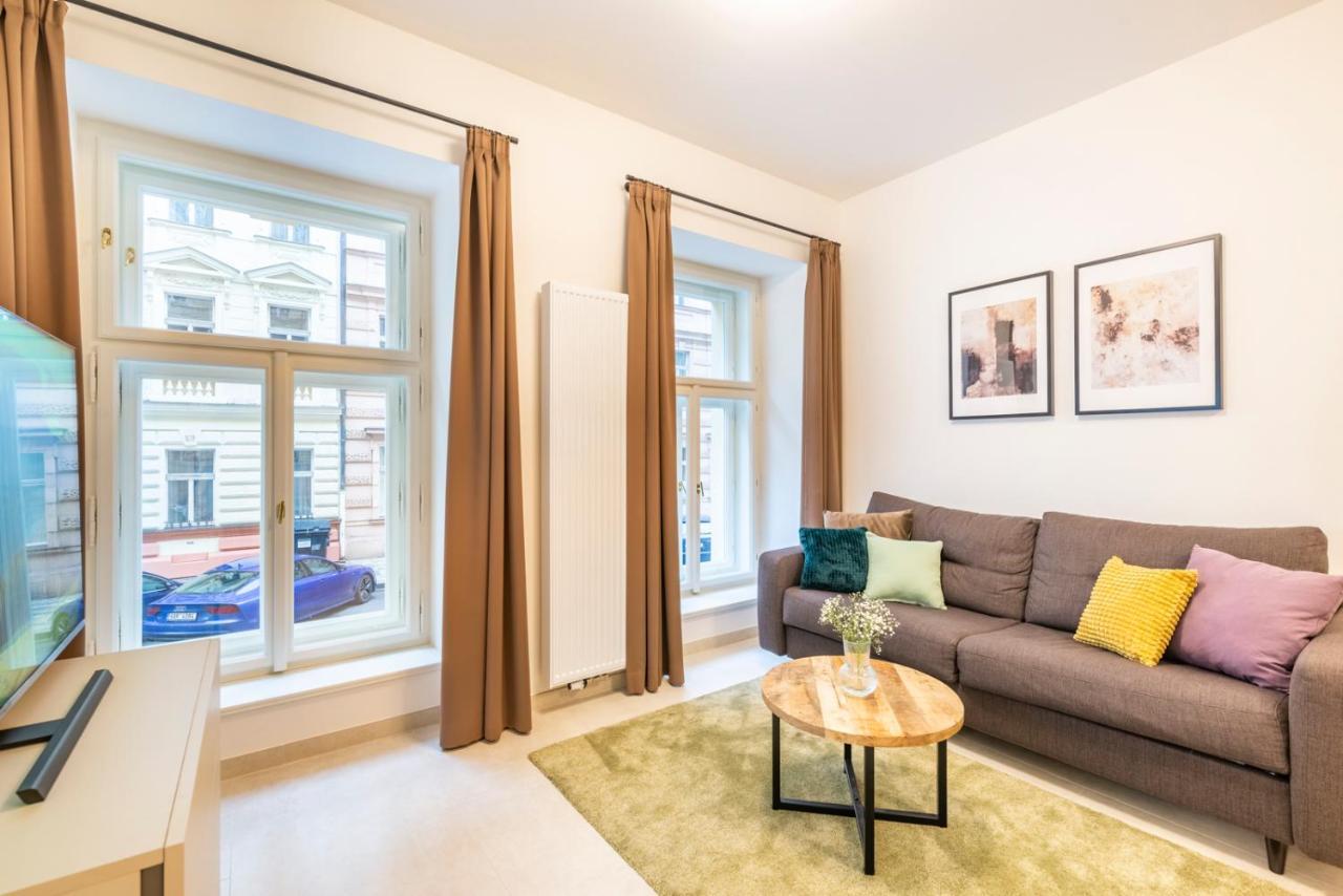 Petrin Tower Residence Прага Экстерьер фото