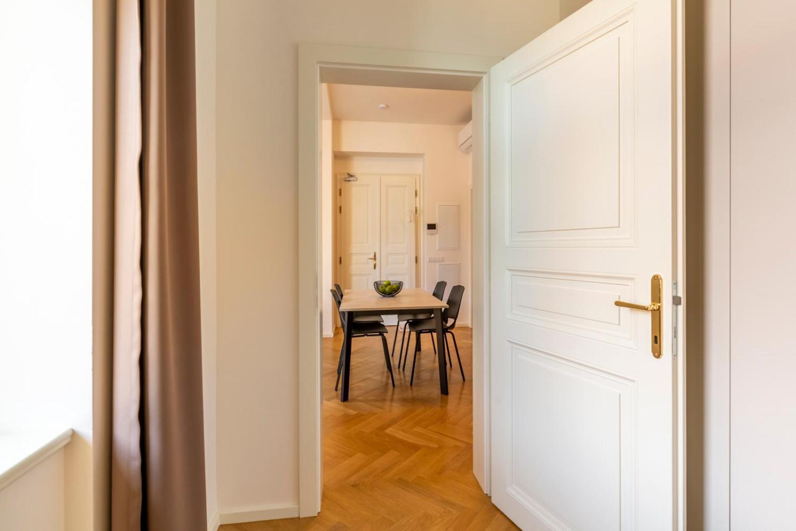 Petrin Tower Residence Прага Экстерьер фото