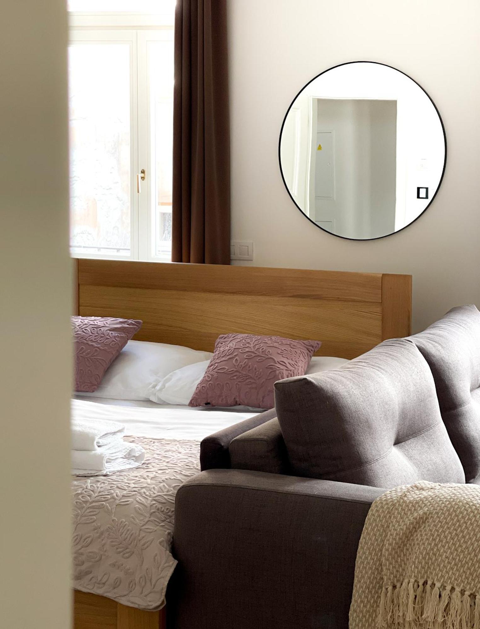 Petrin Tower Residence Прага Экстерьер фото